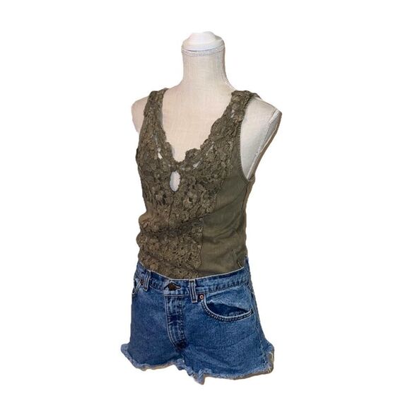 Vintage 90’s Levis 550 Cutoff Bodycon Daisy Duke Shorts - Picture 5 of 15
